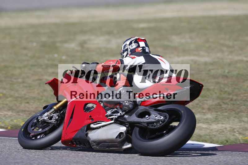 /21 17.06.2026  Ducati Schweiz Track Warmup ADR/Gruppe gelb/33